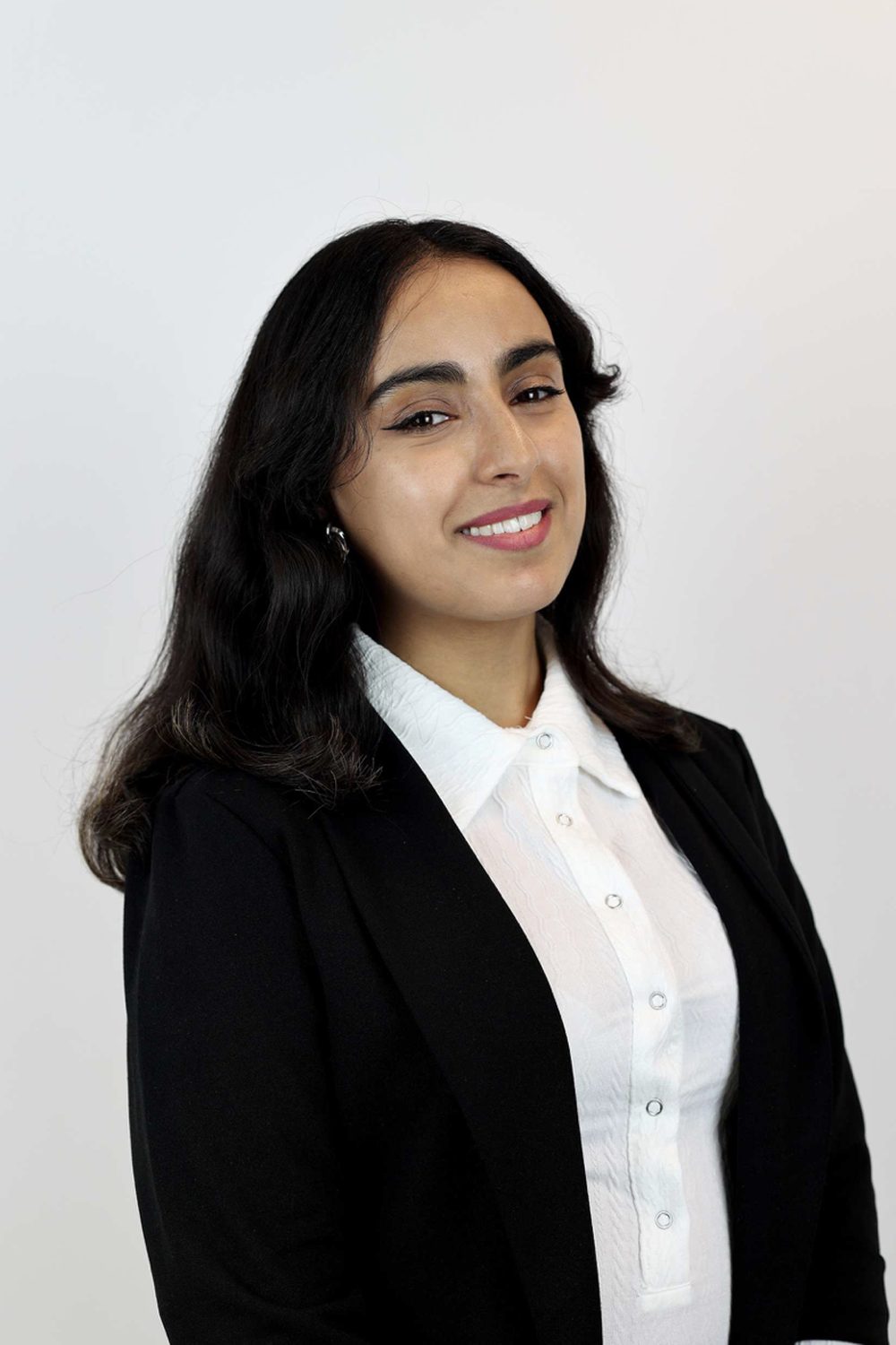 Elham Al-Asri, Customer Relationship / Finance Officer